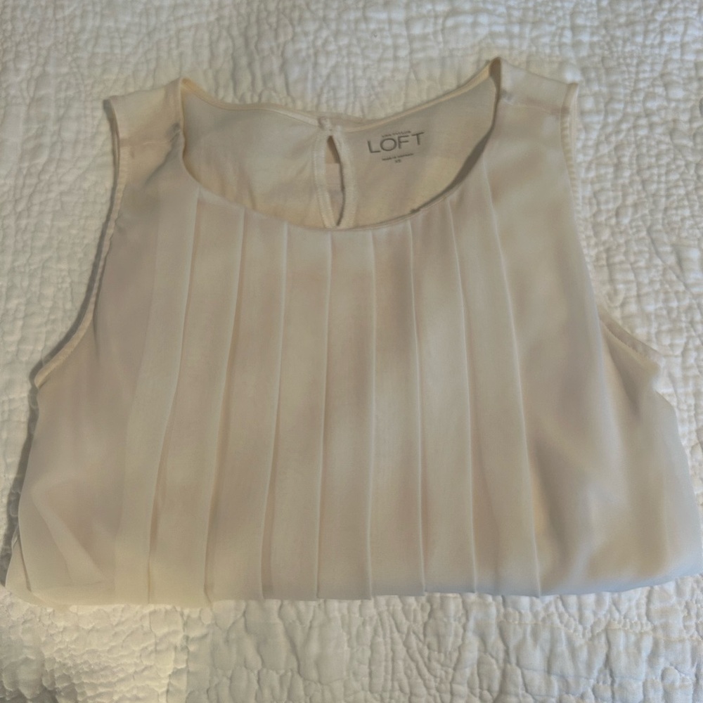 LOFT Cream Pleated Sleeveless Blouse